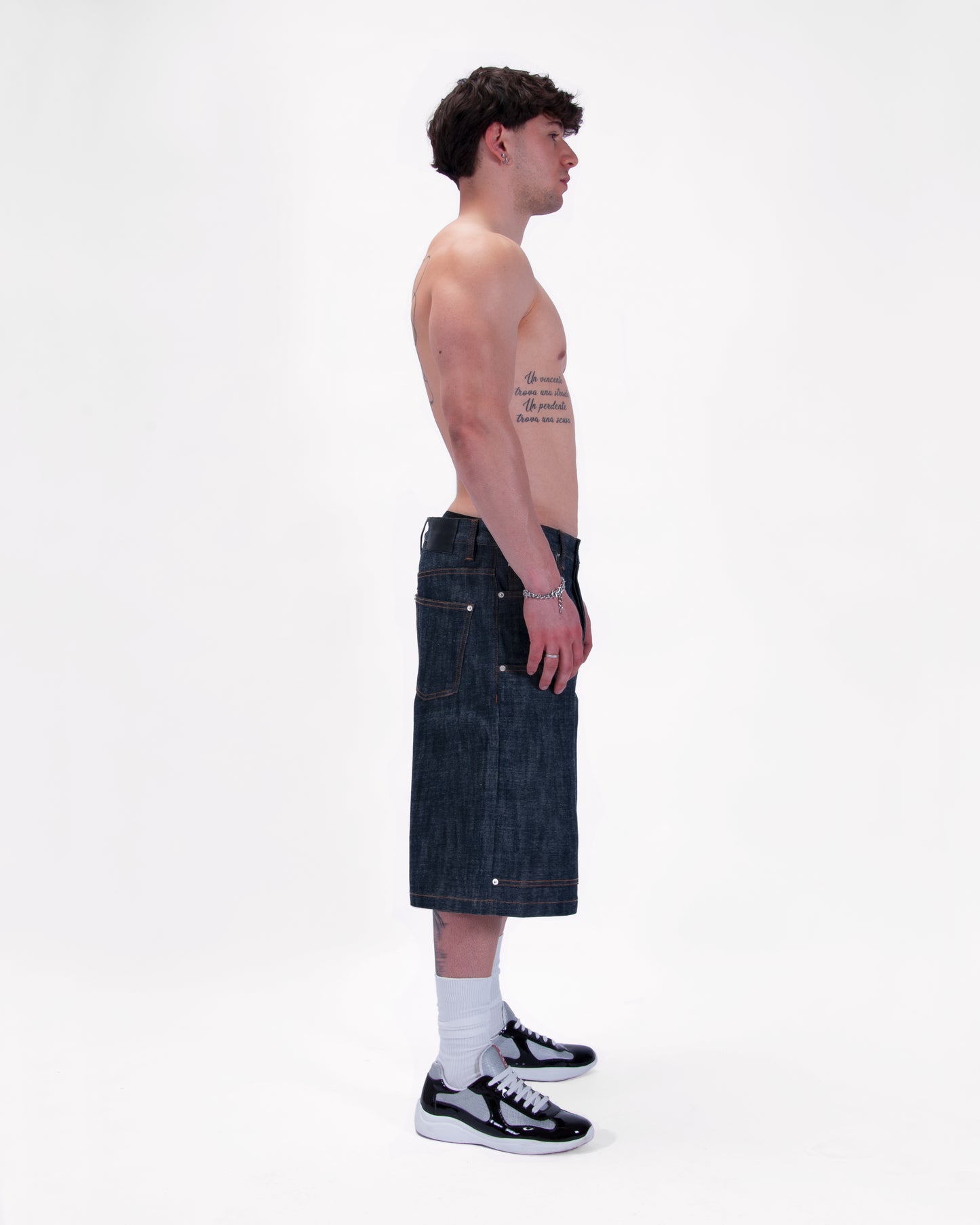 INDIGO SELVEDGE RAW DENIM JORTS